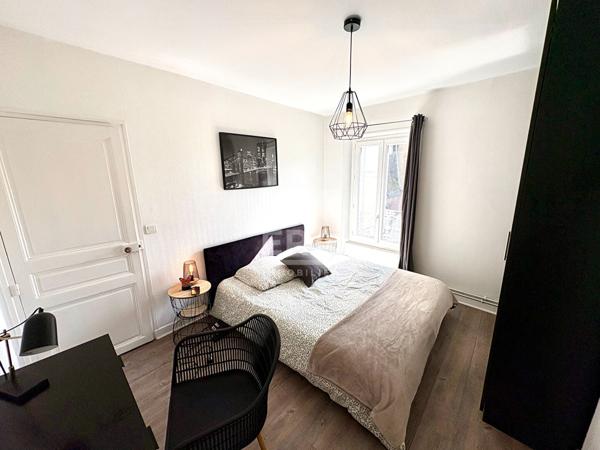 APPART. T2 MEUBLE A LOUER - BLOIS - CENTRE-VILLE, VUE SUR LOIRE, AMENAGEMENT DE QUALITE
