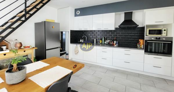 Maison à vendre Begles - 3 pièces, 80m² avec 2 chambre(s) à 392 000€ - AJP ACTEA Talence