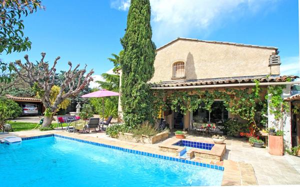 Maison Provençale 11 pièces 233 m2 Sainte-tulle (04220)