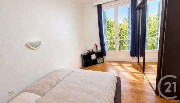 Maison à vendre  6 pièces - 182,70 m 2   BRUNOY  - 91