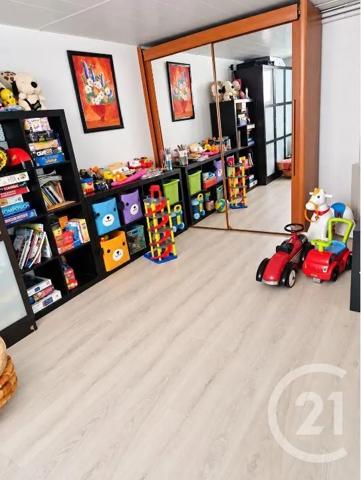 Maison à vendre  6 pièces - 182,70 m 2   BRUNOY  - 91