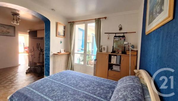 Maison à vendre  6 pièces - 182,70 m 2   BRUNOY  - 91