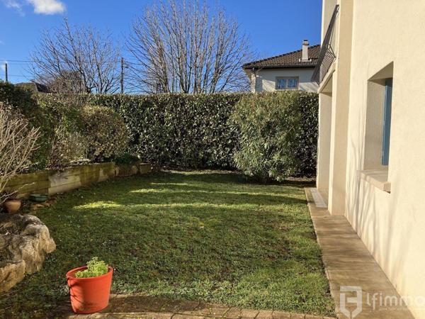 Belle villa avec 5 chambres, au calme, jardin 765 m²