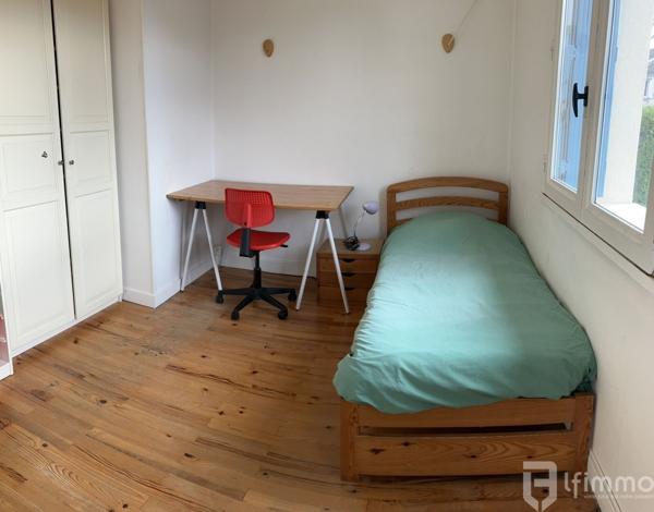 Belle villa avec 5 chambres, au calme, jardin 765 m²