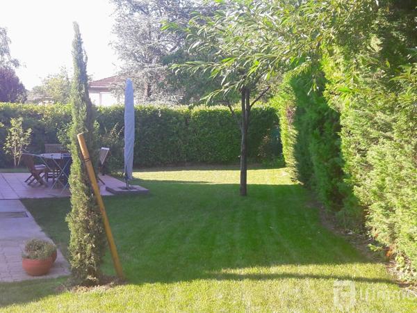 Belle villa avec 5 chambres, au calme, jardin 765 m²