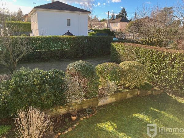 Belle villa avec 5 chambres, au calme, jardin 765 m²