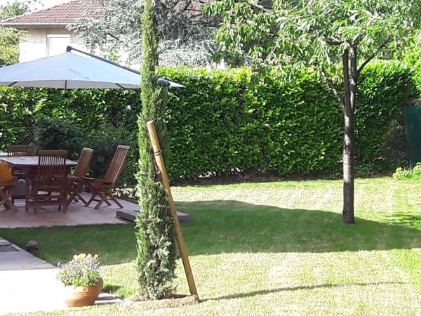 Belle villa avec 5 chambres, au calme, jardin 765 m²