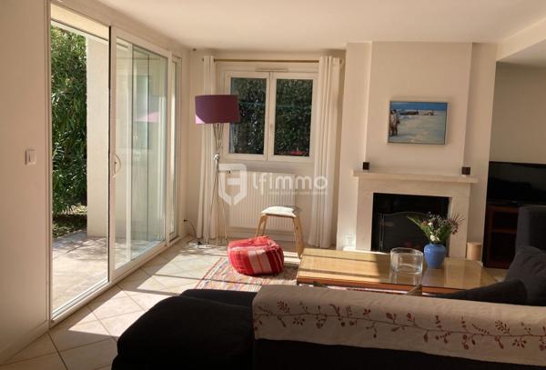 Belle villa avec 5 chambres, au calme, jardin 765 m²