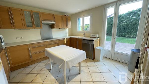 Belle villa avec 5 chambres, au calme, jardin 765 m²