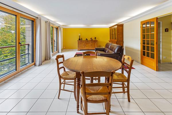 Appartement Nantes 4 pièce(s) 108.40 m2,  
Nantes 44100