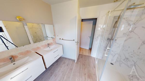 Maison de 90m2 à Saint Maur 3 chambres et garage.