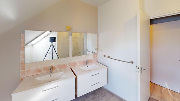 Maison de 90m2 à Saint Maur 3 chambres et garage.