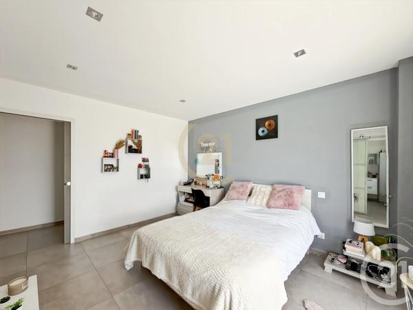 Maison à vendre  5 pièces - 198 m 2   MONTICELLO  - 202