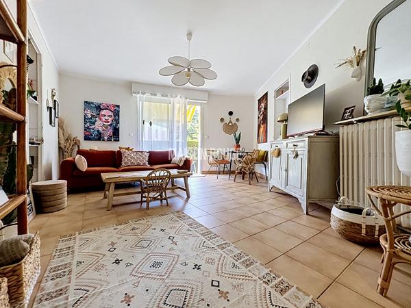 Appartement 81 m² avec terrasse et jardin en hyper-centre de Dinard