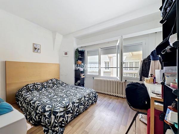 Appartement 81 m² avec terrasse et jardin en hyper-centre de Dinard