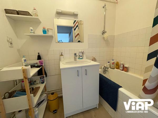 LIMOGES STUDIO DE 34 m² PROCHE CHURCHILL , Limoges