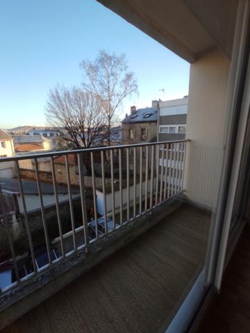LIMOGES STUDIO DE 34 m² PROCHE CHURCHILL , Limoges