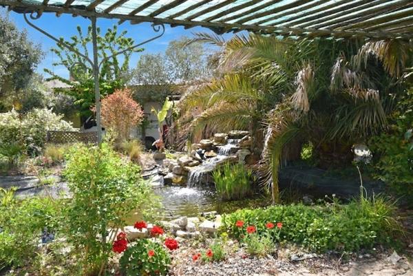 Maison à vendre 5 pièces proche de JARNAC (16) Propriété d'env 162 m2 ave 3 ch et 1 bureau,