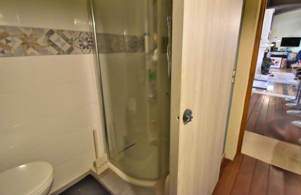 Maison à vendre 5 pièces proche de JARNAC (16) Propriété d'env 162 m2 ave 3 ch et 1 bureau,