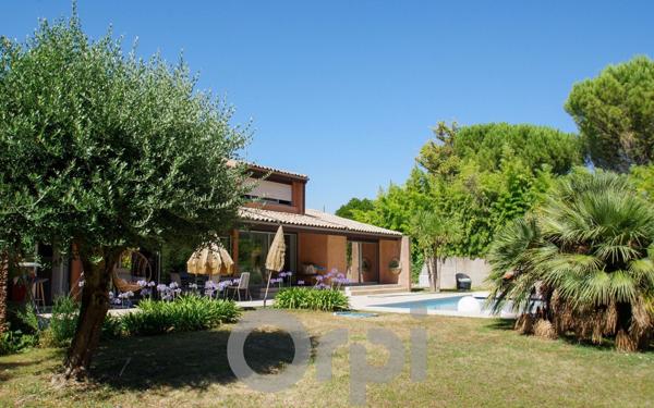 Maison à vendre    5 pièces • 220 m2 La Rochelle