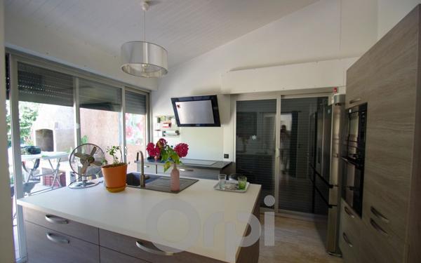 Maison à vendre    5 pièces • 220 m2 La Rochelle