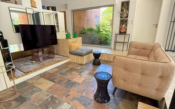 Maison à vendre    5 pièces • 220 m2 La Rochelle