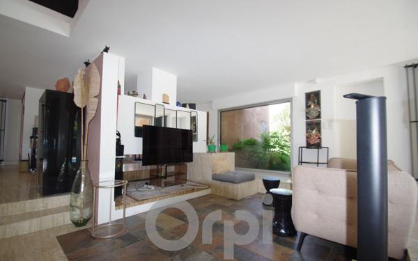 Maison à vendre    5 pièces • 220 m2 La Rochelle