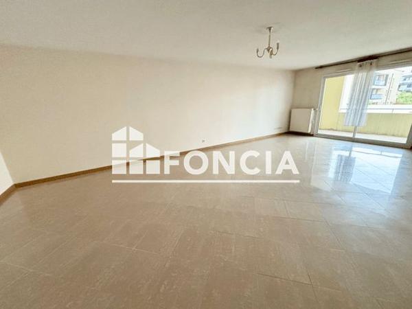 Location Appartement 4 pièces 110.3 m² - 14 CHEMIN DE LA PLANCHE BRULEE Ferney Voltaire 01210