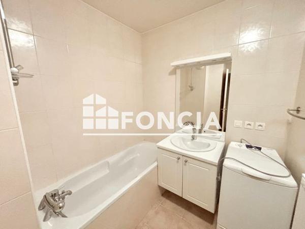 Location Appartement 4 pièces 110.3 m² - 14 CHEMIN DE LA PLANCHE BRULEE Ferney Voltaire 01210