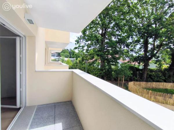 CHALLANS – T2 NEUF JAMAIS HABITÉ, BALCON SUR PARC ET PARKING EN SOUS-SOL