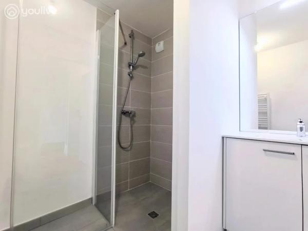 CHALLANS – T2 NEUF JAMAIS HABITÉ, BALCON SUR PARC ET PARKING EN SOUS-SOL