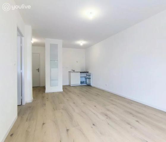 CHALLANS – T2 NEUF JAMAIS HABITÉ, BALCON SUR PARC ET PARKING EN SOUS-SOL