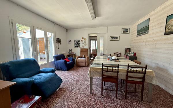 Maison à vendre    6 pièces •  Saint-Georges-d'Oléron
