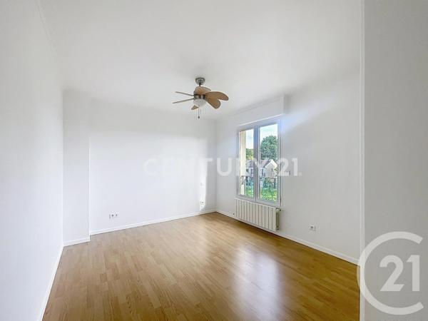 Maison à vendre  4 pièces - 98,62 m 2   NOISY LE GRAND  - 93