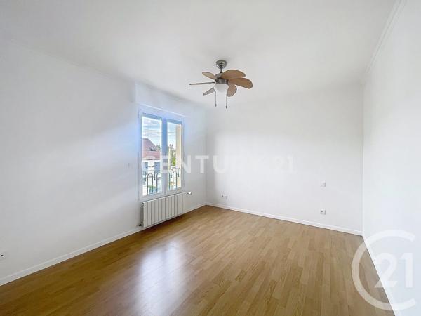 Maison à vendre  4 pièces - 98,62 m 2   NOISY LE GRAND  - 93