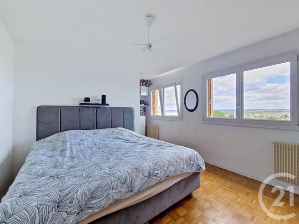 Appartement F4 à vendre  4 pièces - 85,32 m 2   FRESNES  - 94