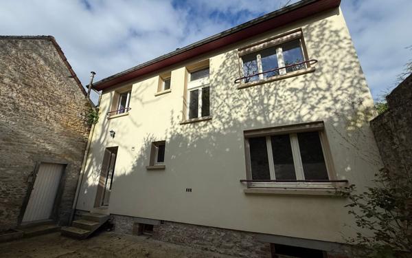 Maison à vendre    6 pièces • 161 m2 Sées