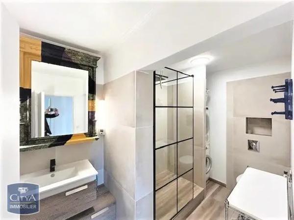 Appartement à vendre 4 pièces 93m² Toulon (83000)