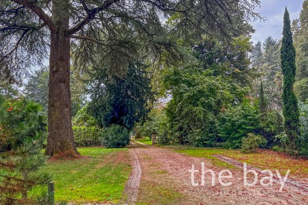 Rochecorbon (37210) À vendre – Propriété d’exception à Rochecorbon