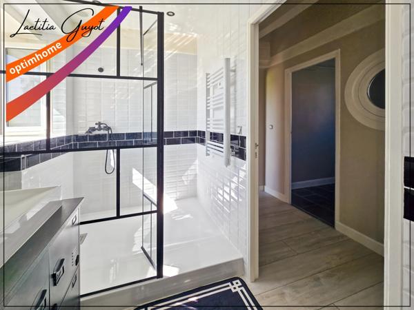 Maison de campagne rénovée – Plain-pied avec grand séjour – Proche Moulins