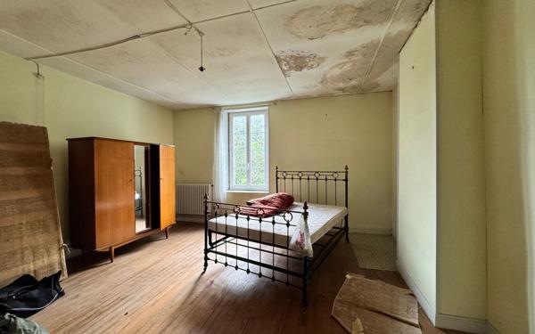 Maison à vendre    4 pièces •  Saint-Germain-de-Lusignan