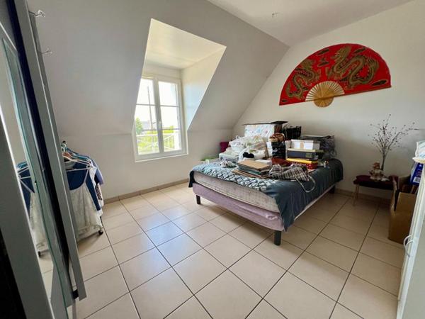 A SAISIR  : MAISON 4 CHAMBRES  GARE TGV  10MN