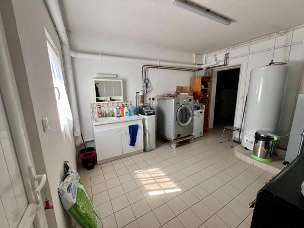 A SAISIR  : MAISON 4 CHAMBRES  GARE TGV  10MN