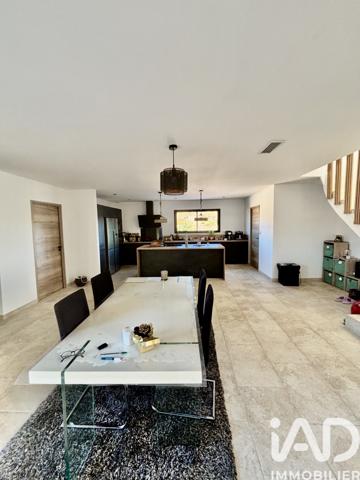 Maison à vendre 4 pièces 123 m² Bizanet