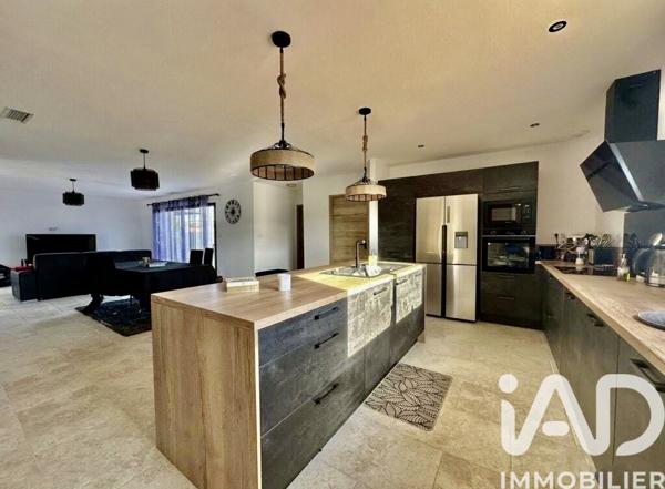 Maison à vendre 4 pièces 123 m² Bizanet