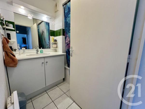 Appartement à vendre  2 pièces - 42,62 m 2   BAYONNE  - 64