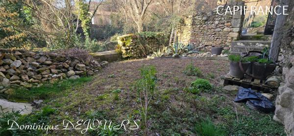 À CHARMES sur RHÔNE Belle maison Atypique dans le quartier ancien, proche de l'Embroye avec des prestations de qualités -