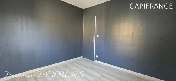 À CHARMES sur RHÔNE Belle maison Atypique dans le quartier ancien, proche de l'Embroye avec des prestations de qualités -