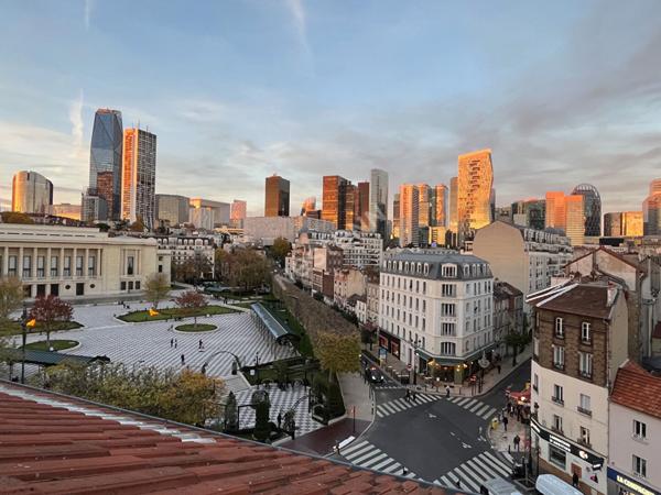 RARE: Appartement 2 pièces 54m² au sol au coeur de Puteaux avec ASCENSEUR et EXTERIEUR