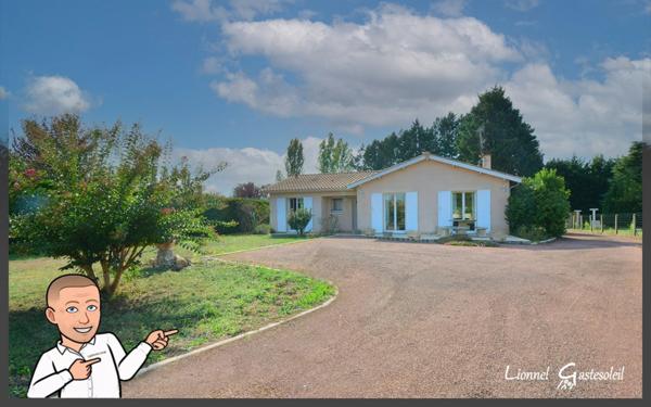 Maison à vendre de plain-pied 3 chambres avec piscine et double garage à Pineuilh (33)